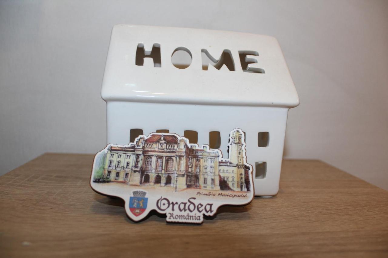 Appartement Central Cosy Apart Oradea Extérieur photo