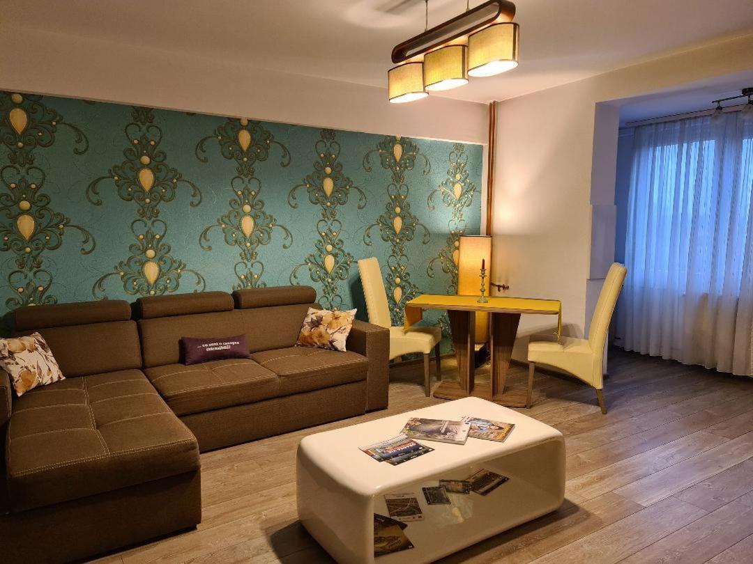 Appartement Central Cosy Apart Oradea Extérieur photo